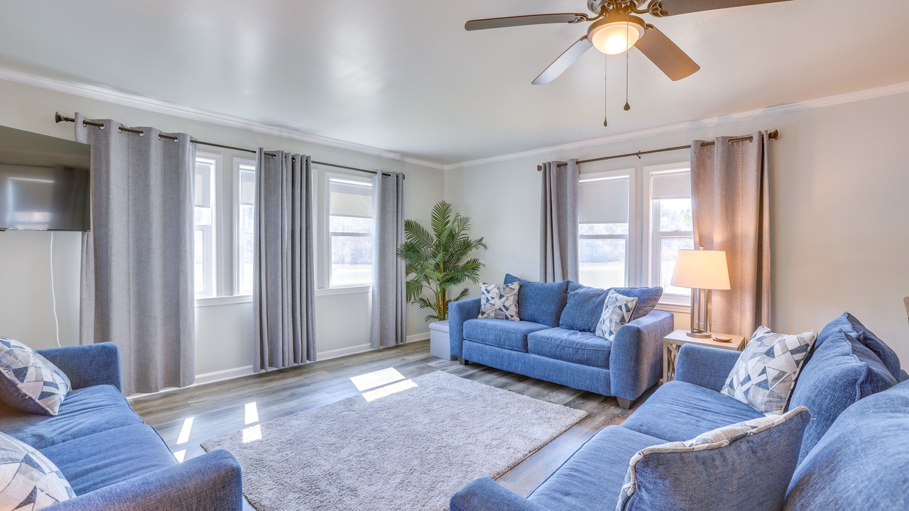 Photo of Livingroom in Shelby