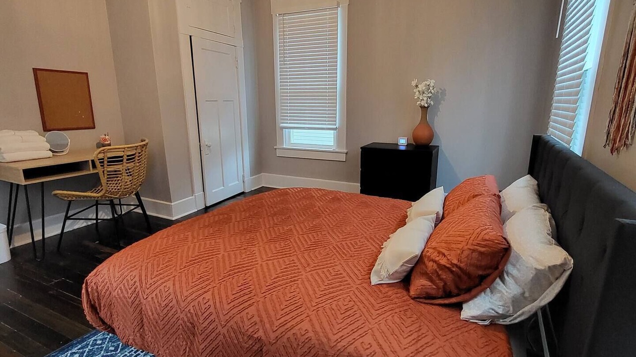 Photo of Bedroom in Columbia-Tusculum