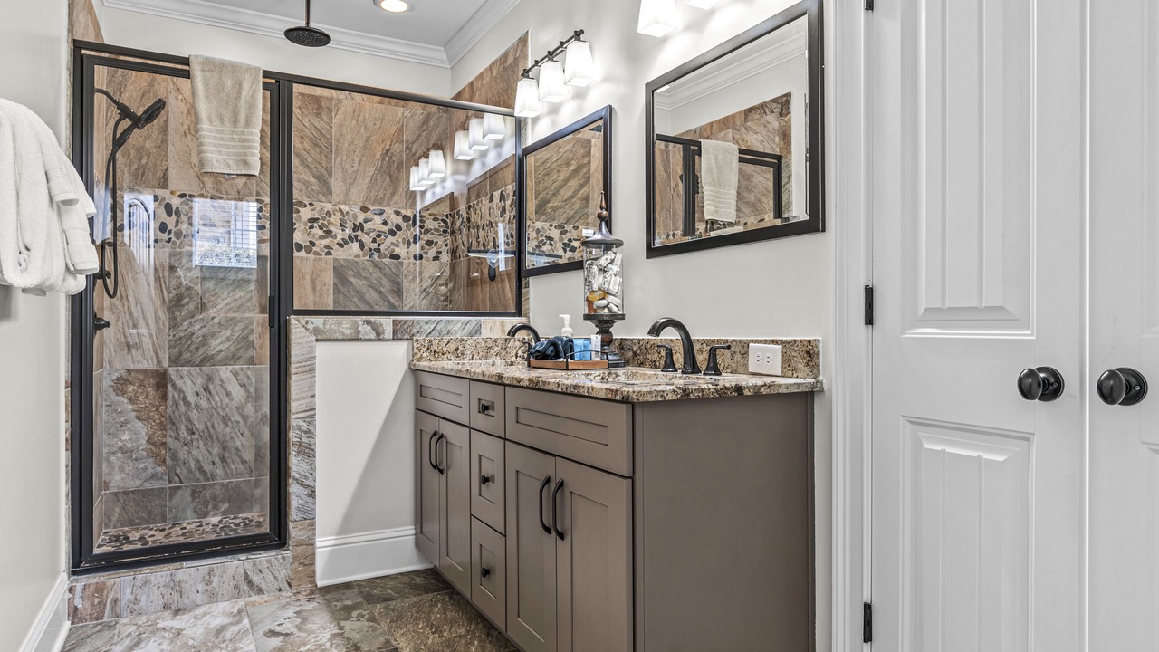 Photo of Bathroom in Reynolds Landing