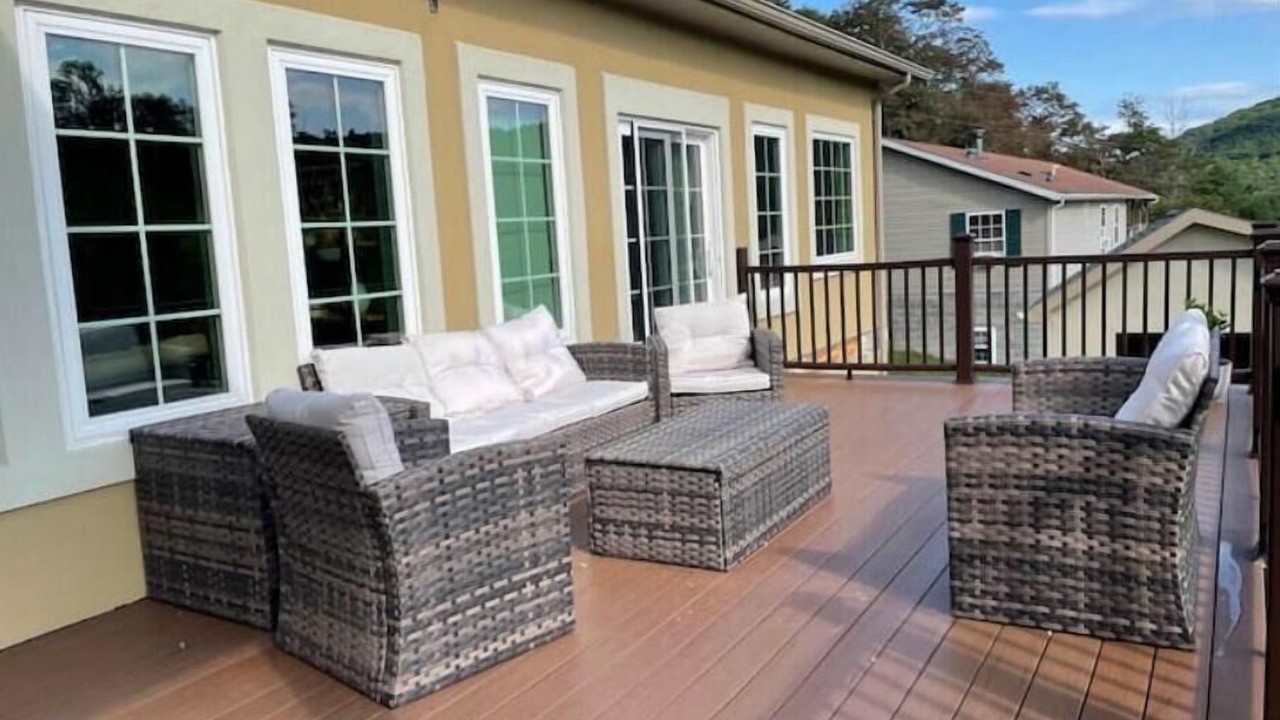 Photo of Patio Balcony in Fleming