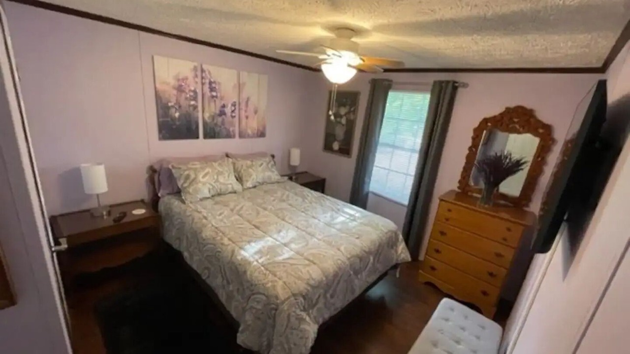 Photo of Bedroom in South Pittsburg
