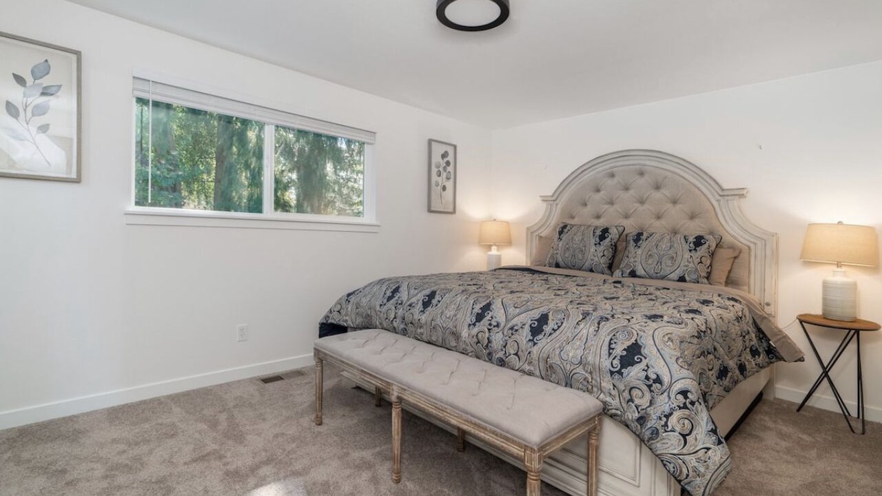 Photo of Bedroom in Edmonds