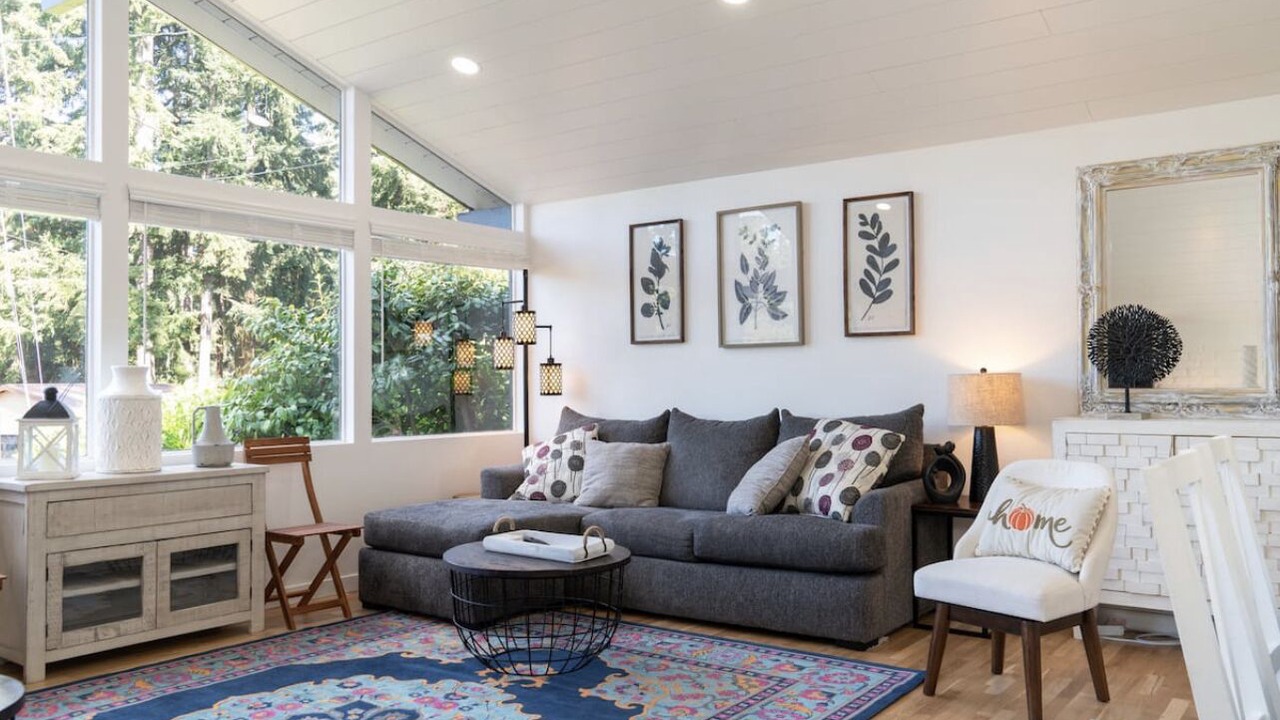 Photo of Livingroom in Edmonds