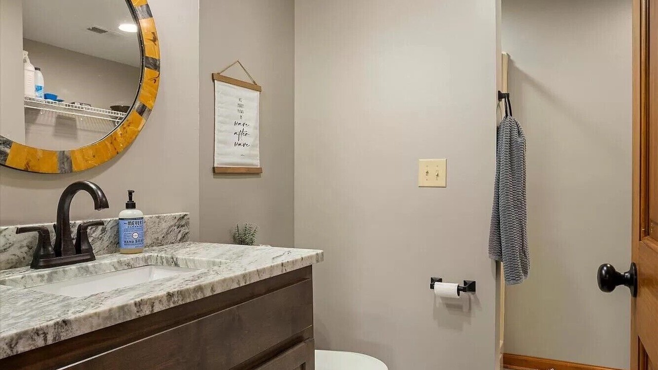 Photo of Bathroom in Ten Mile