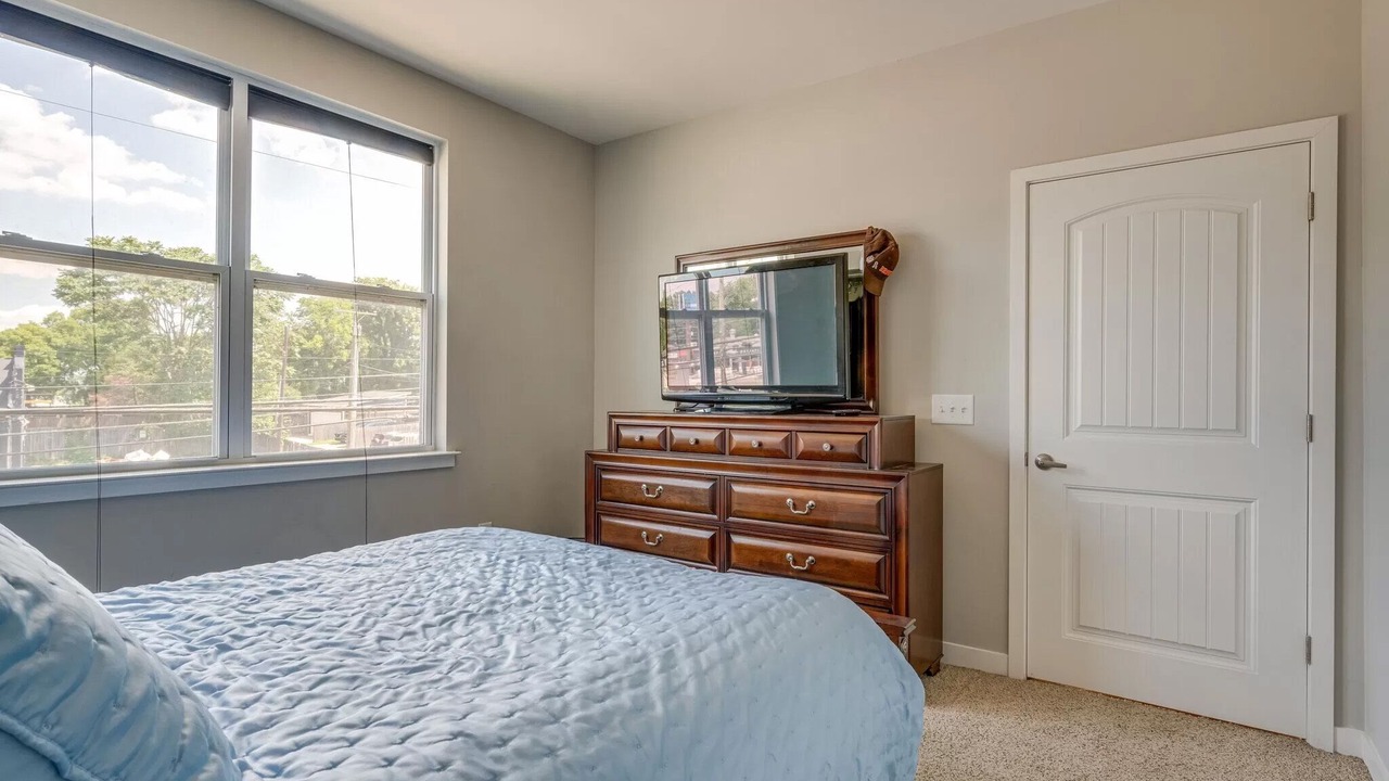 Photo of Bedroom in Inglewood