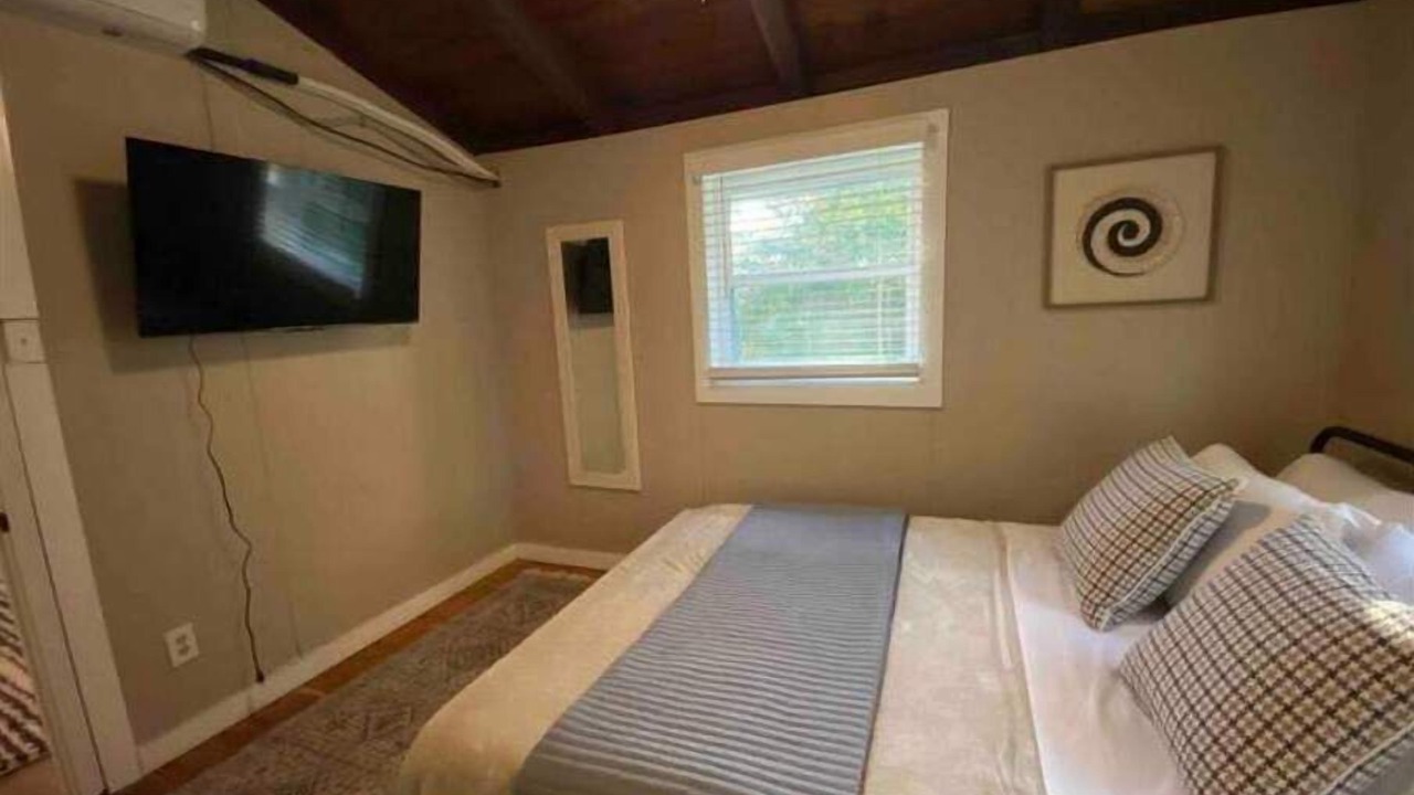 Photo of Bedroom in Lewisburg