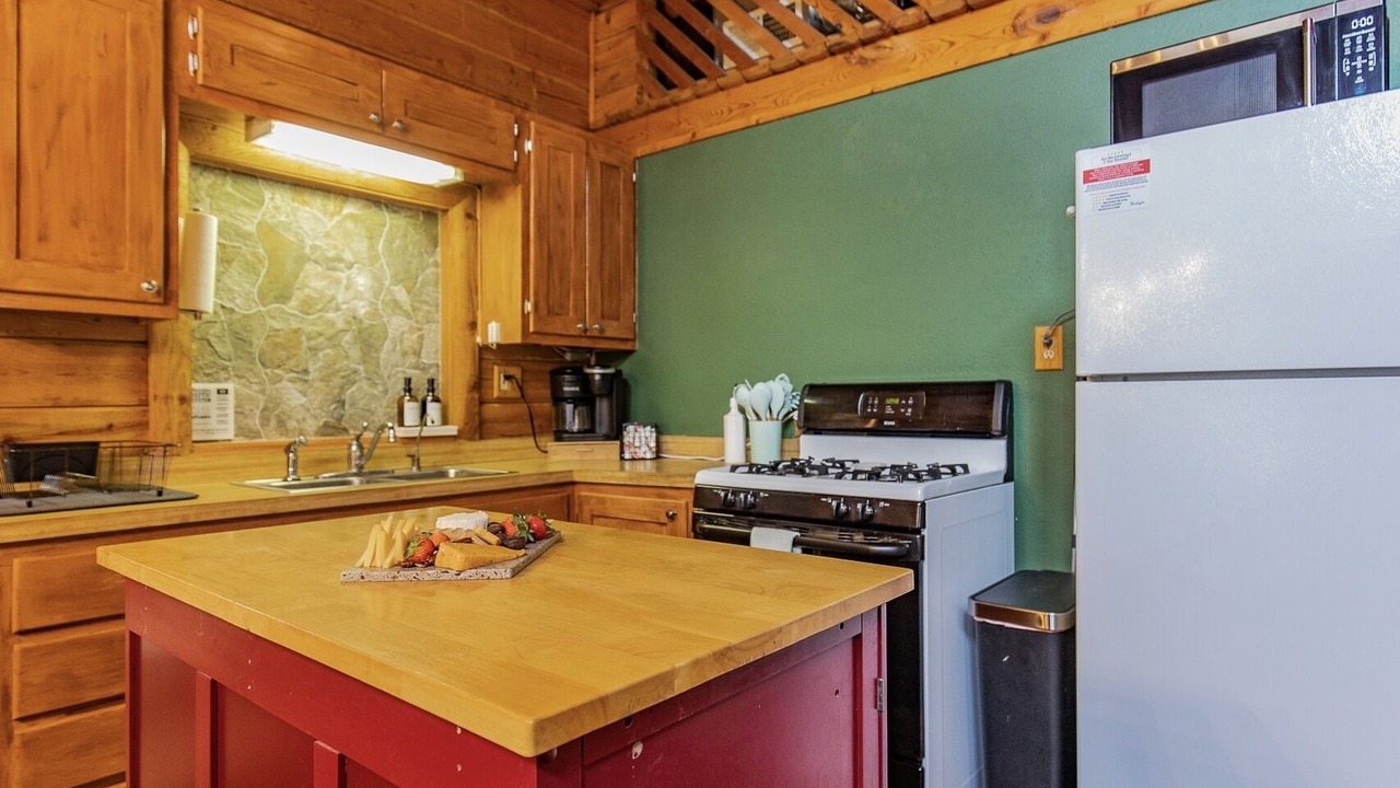Photo of Kitchen in High Rolls Mountain Park