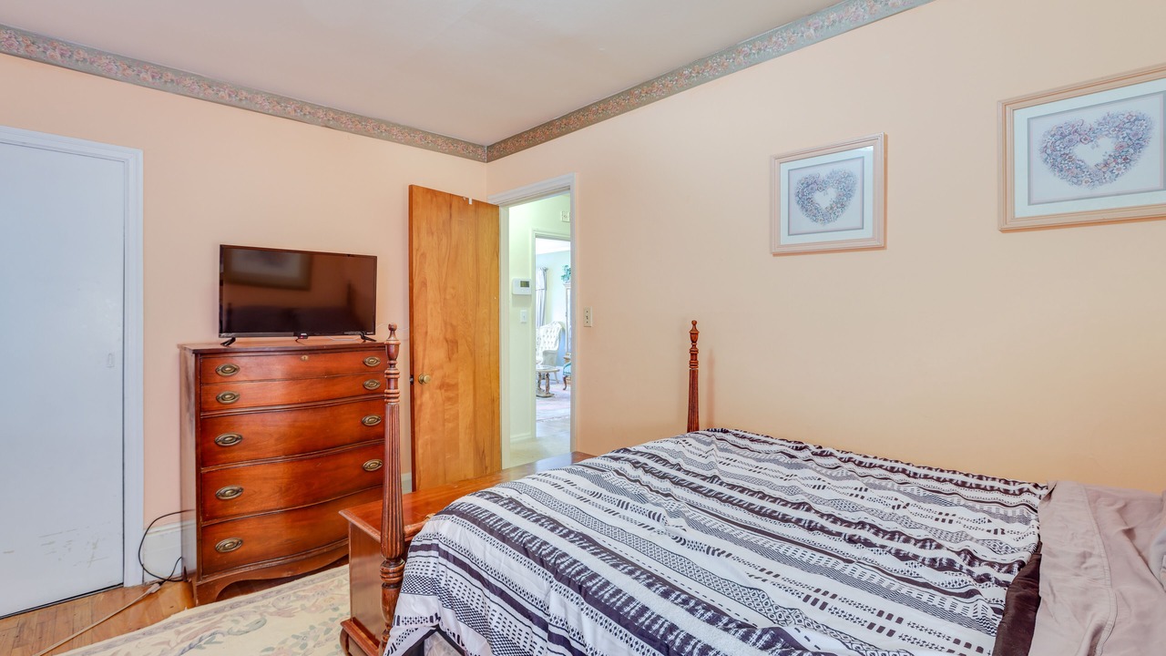 Photo of Bedroom in Shannon