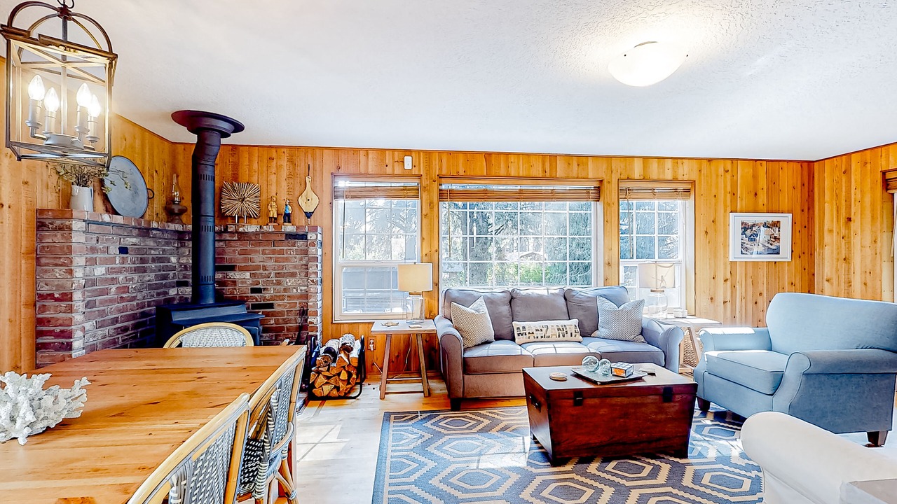 Photo of Livingroom in Neahkahnie Beach