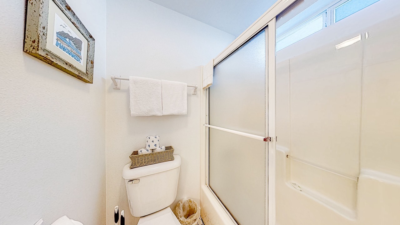Photo of Bathroom in Neahkahnie Beach