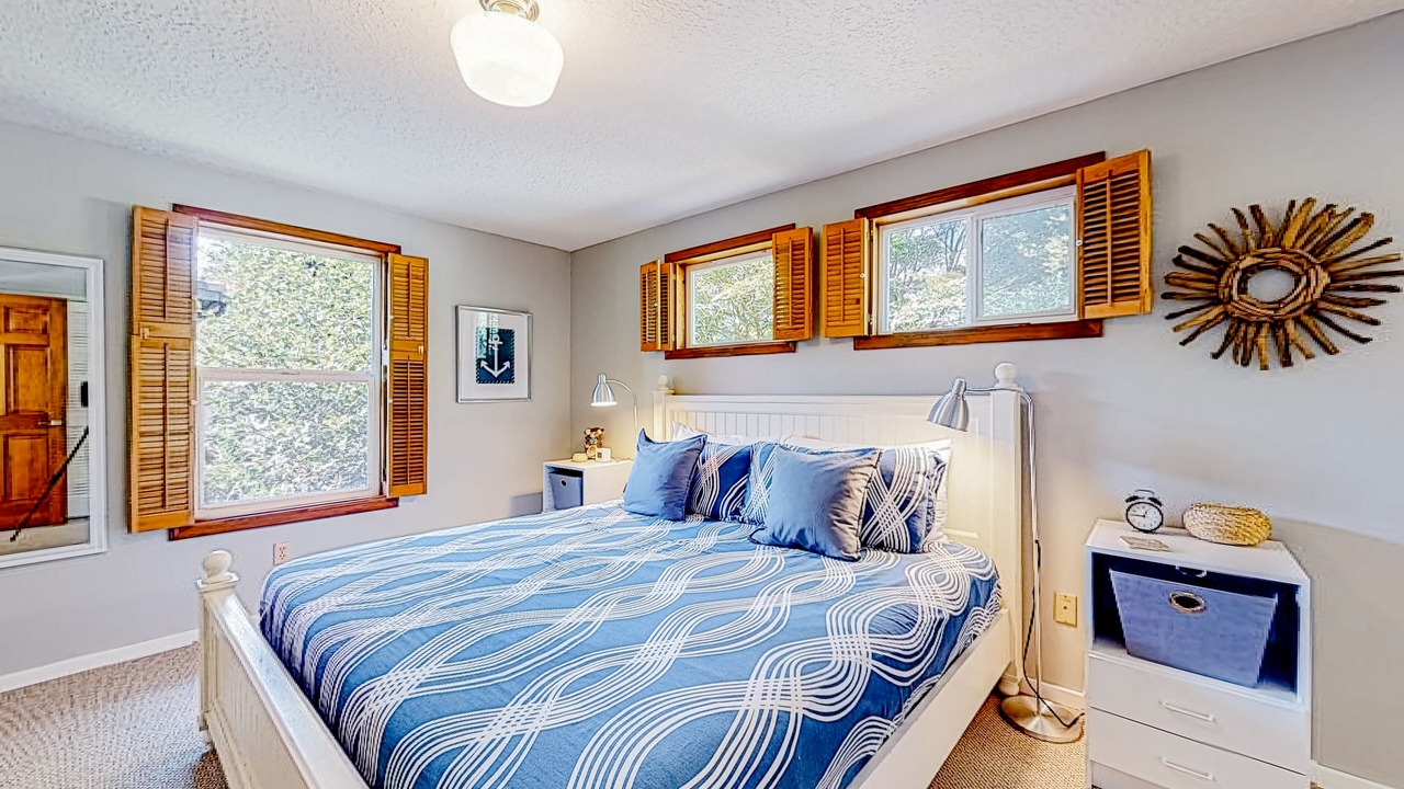 Photo of Bedroom in Neahkahnie Beach