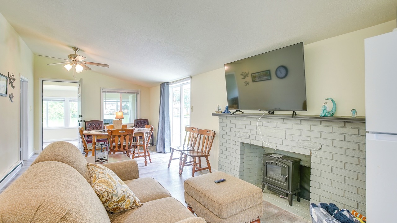 Photo of Livingroom in St. Marys