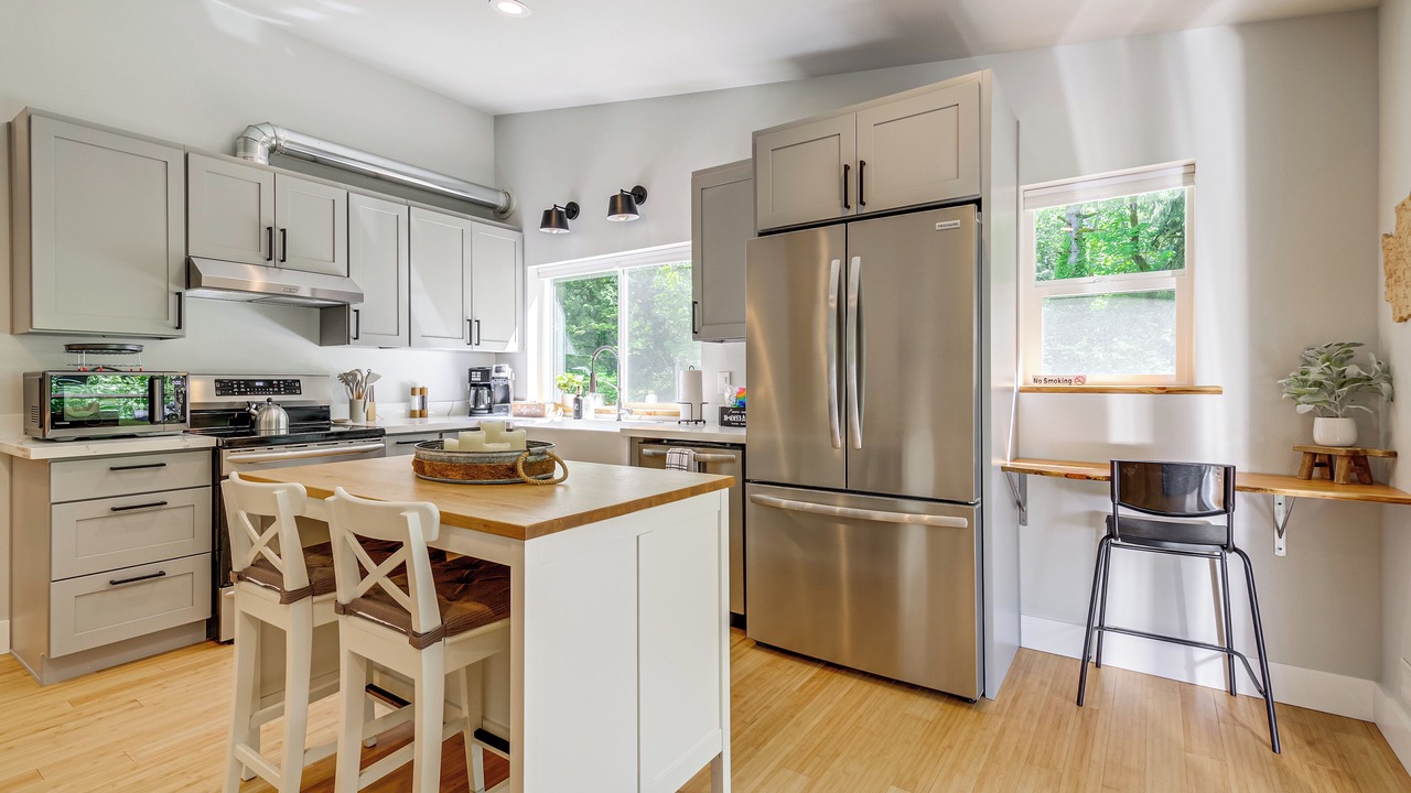 Photo of Kitchen in Gold Bar
