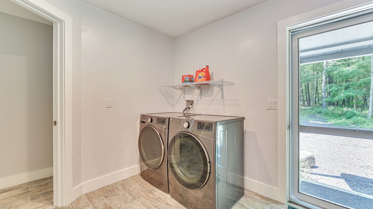 Photo of Bedroom in Oak Hill