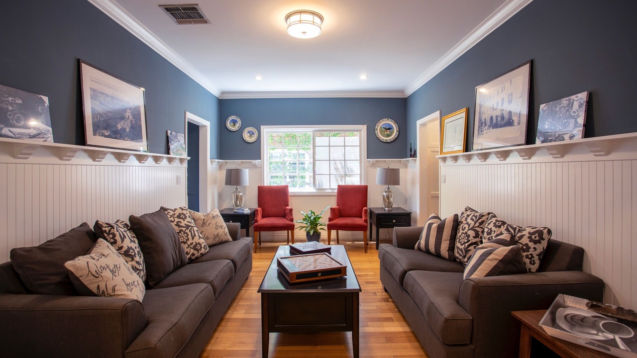 Photo of Livingroom in Studio City