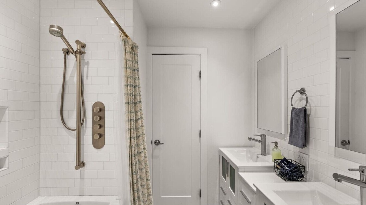 Photo of Bathroom in Arvada