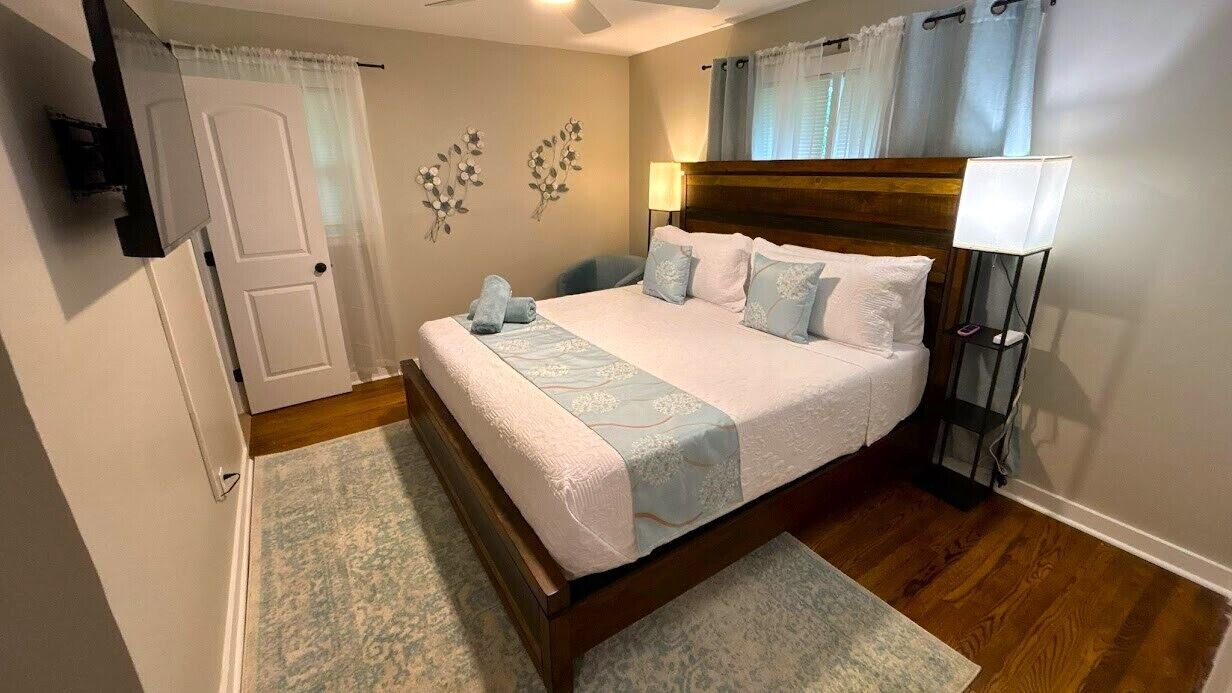Photo of Bedroom in East Point
