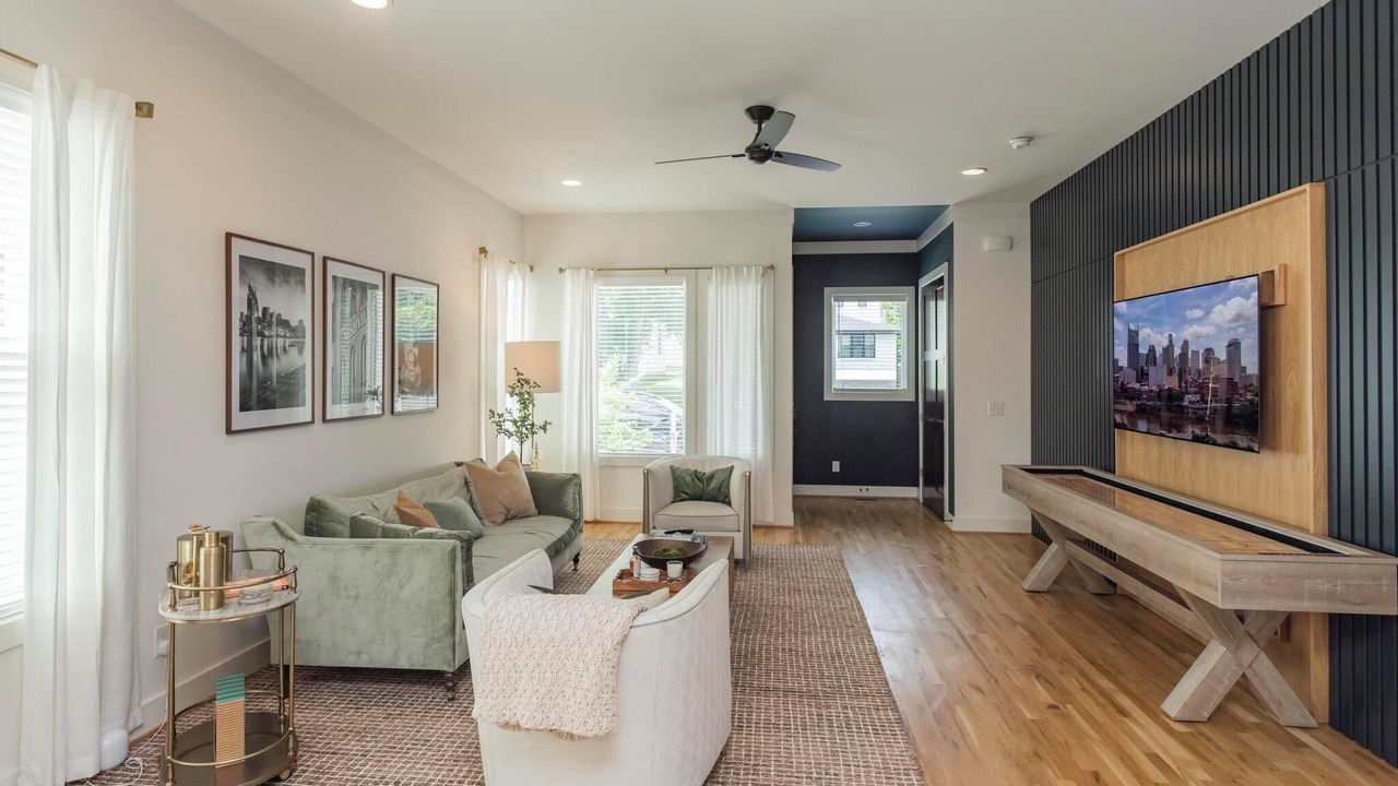 Photo of Livingroom in Eighth Avenue