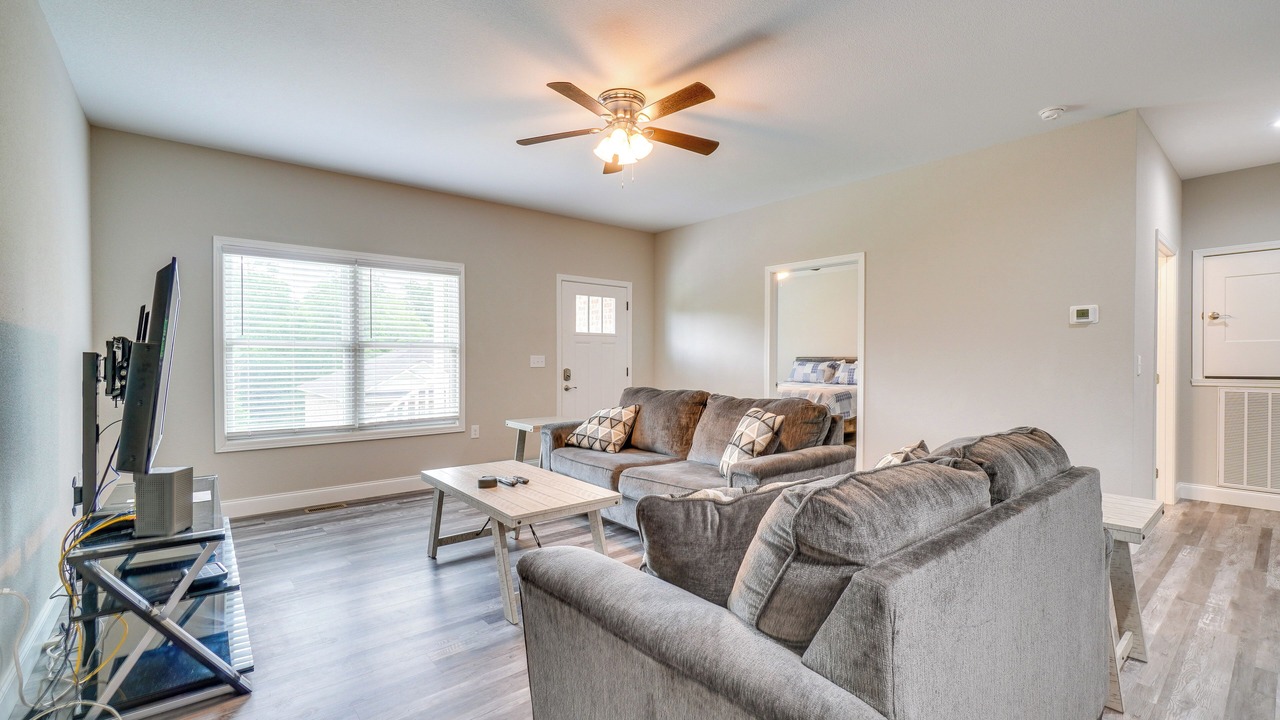 Photo of Livingroom in Crossville