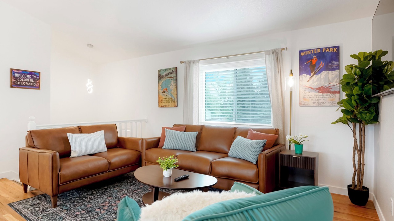 Photo of Livingroom in North Central Westminster