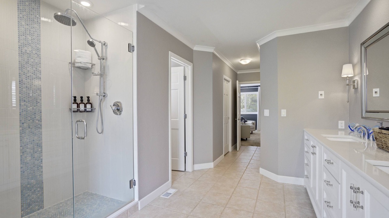 Photo of Bathroom in Skyway