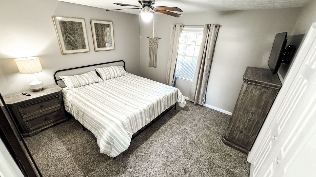 Photo of Bedroom in Pine Forest