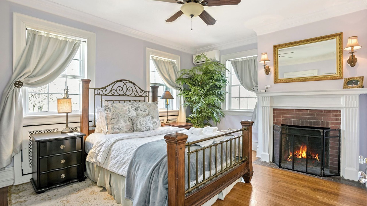 Photo of Bedroom in Middleburg