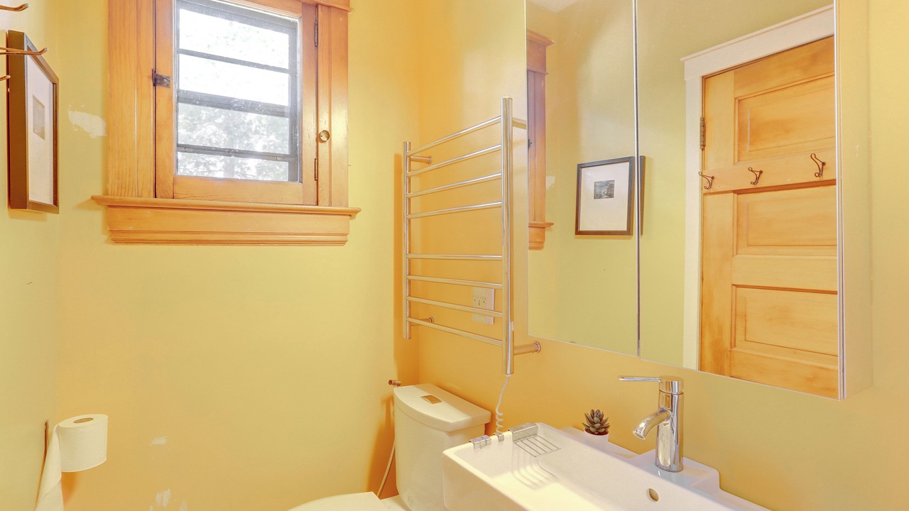 Photo of Bathroom in City Park