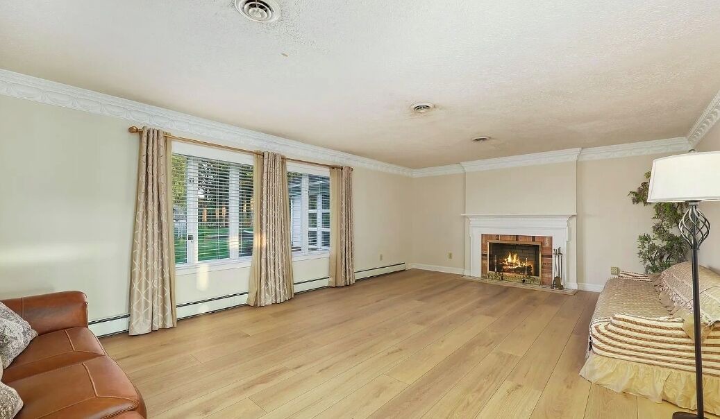 Photo of Livingroom in Greenville