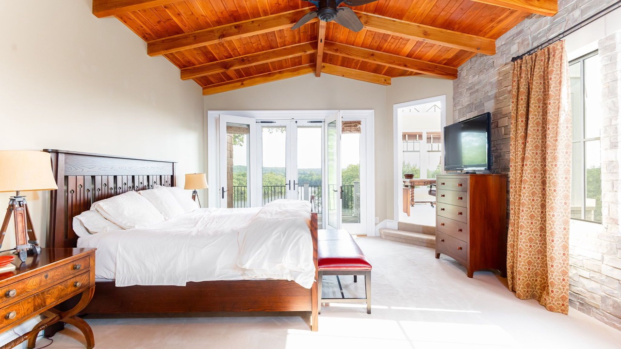 Photo of Bedroom in Niles