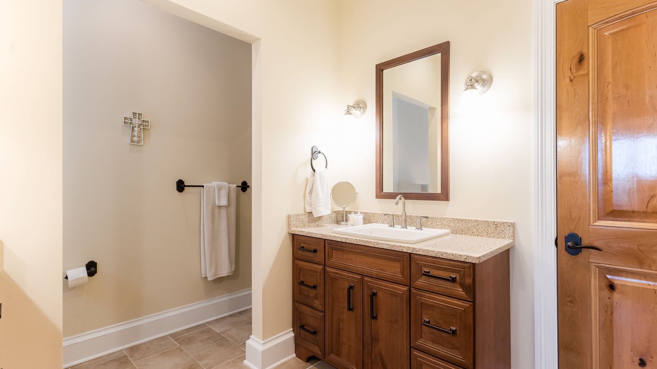 Photo of Bathroom in Niles