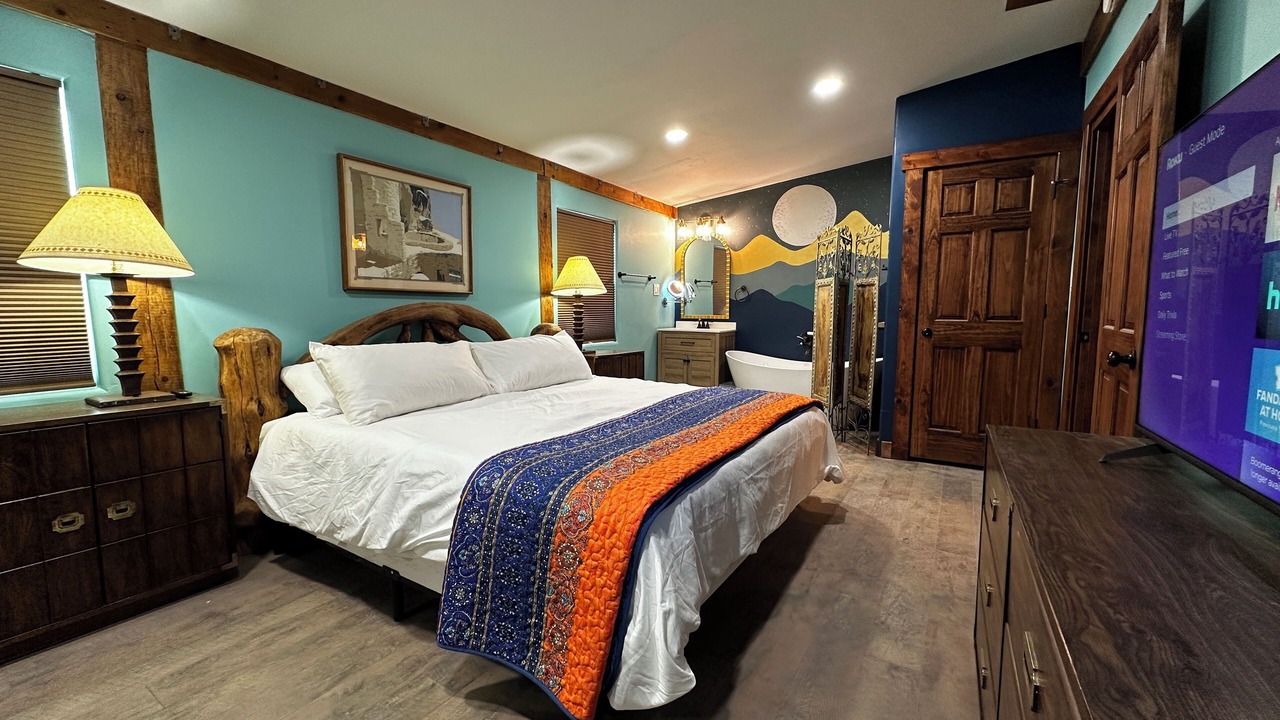 Photo of Bedroom in North Valley