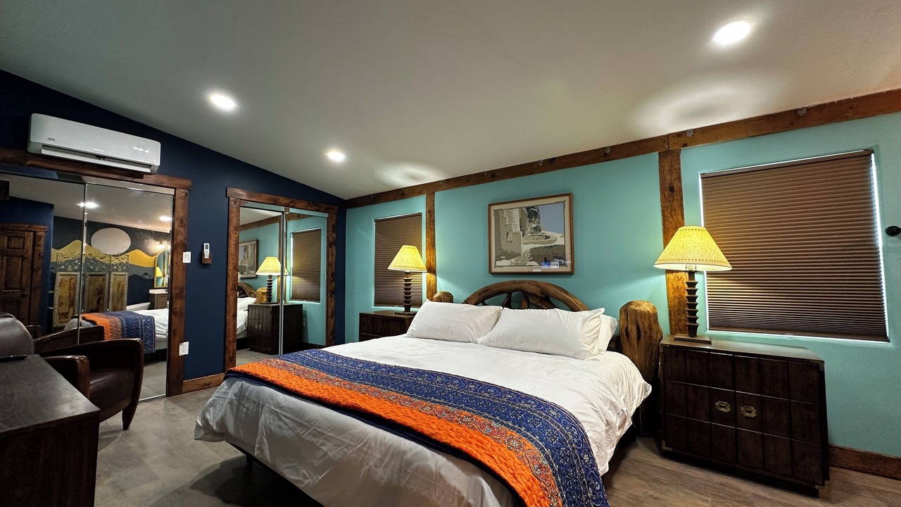 Photo of Bedroom in North Valley