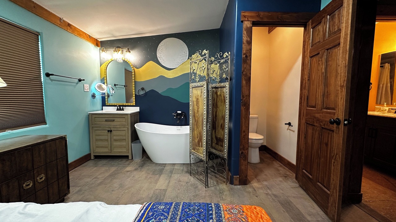 Photo of Bedroom in North Valley