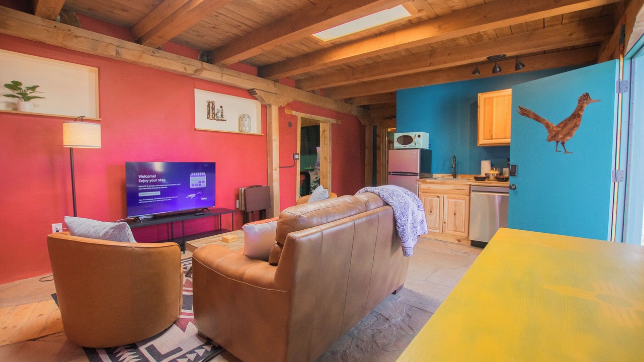 Photo of Livingroom in North Valley