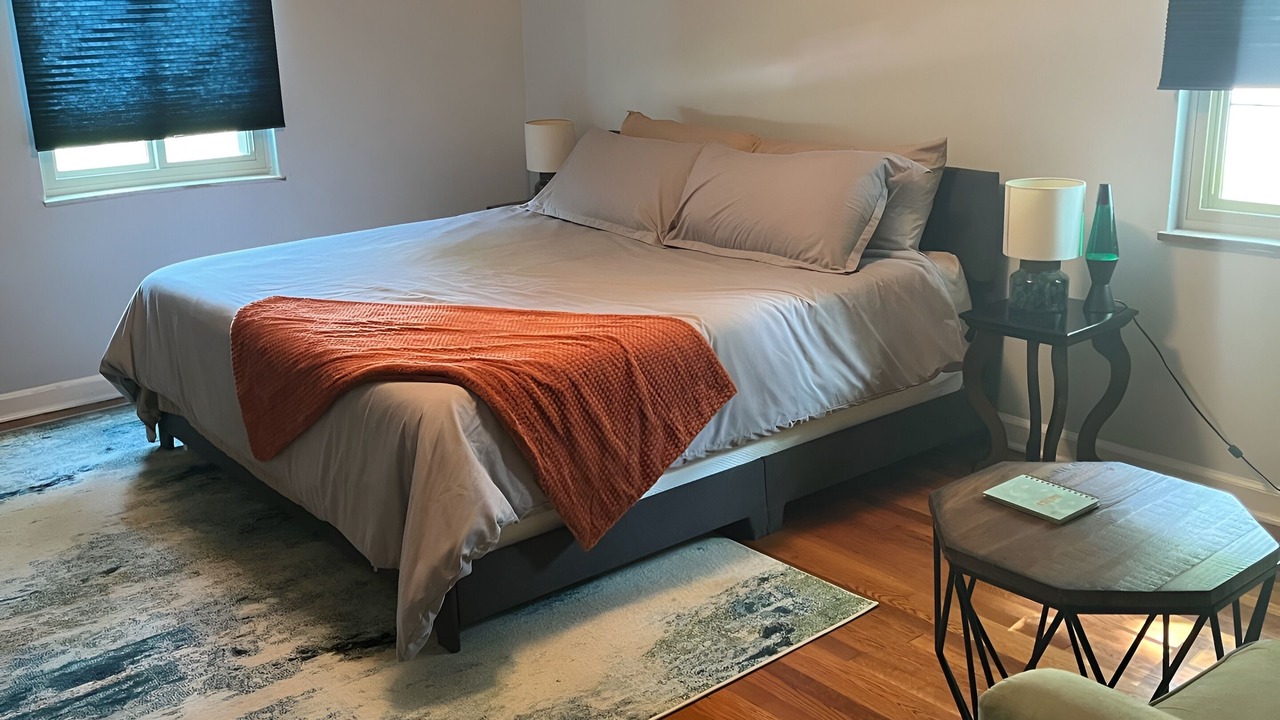 Photo of Bedroom in Franklin Park