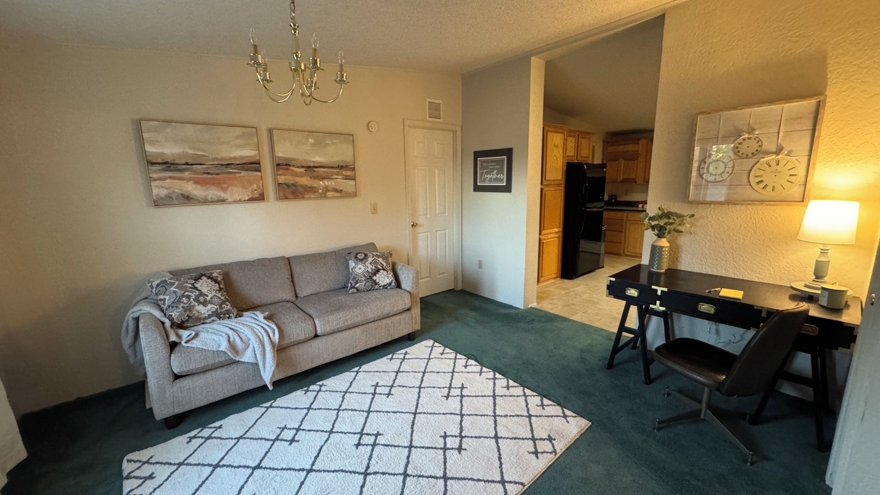 Photo of Livingroom in Navajo Dam