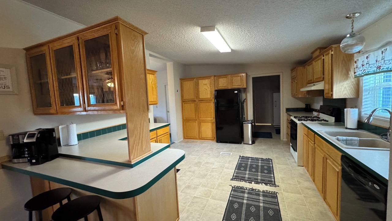 Photo of Kitchen in Navajo Dam
