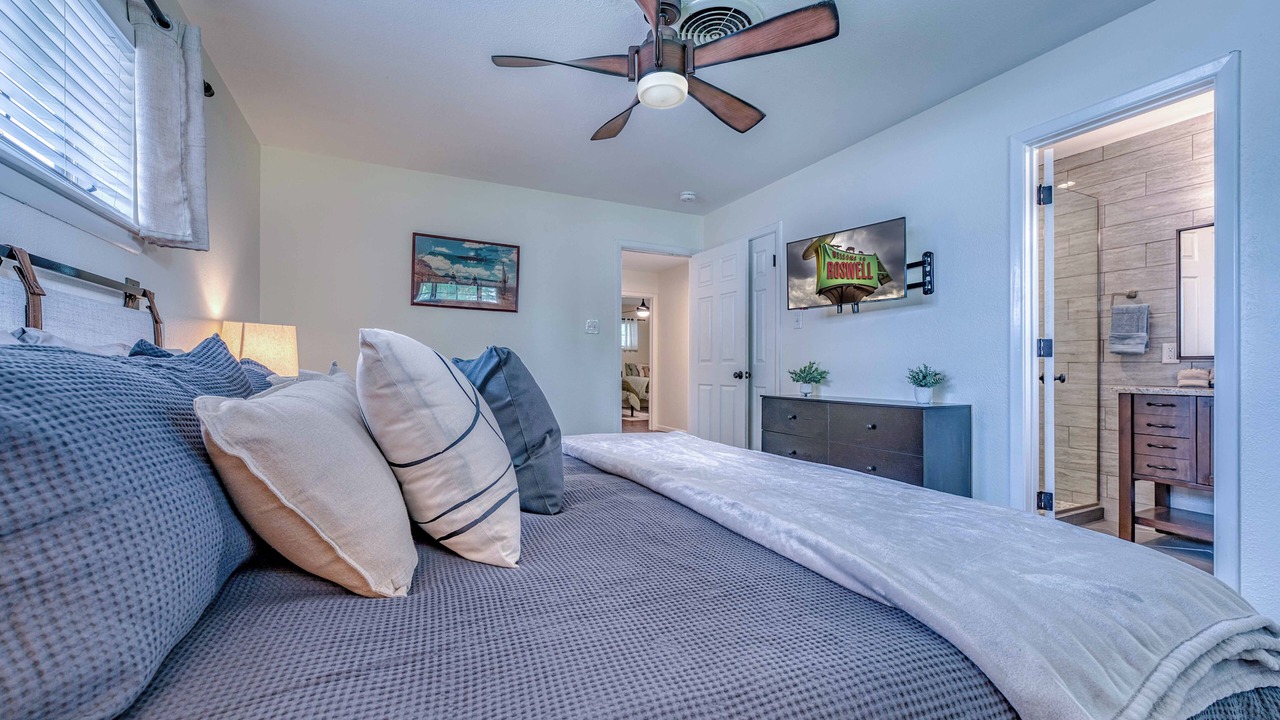Photo of Bedroom in Roswell