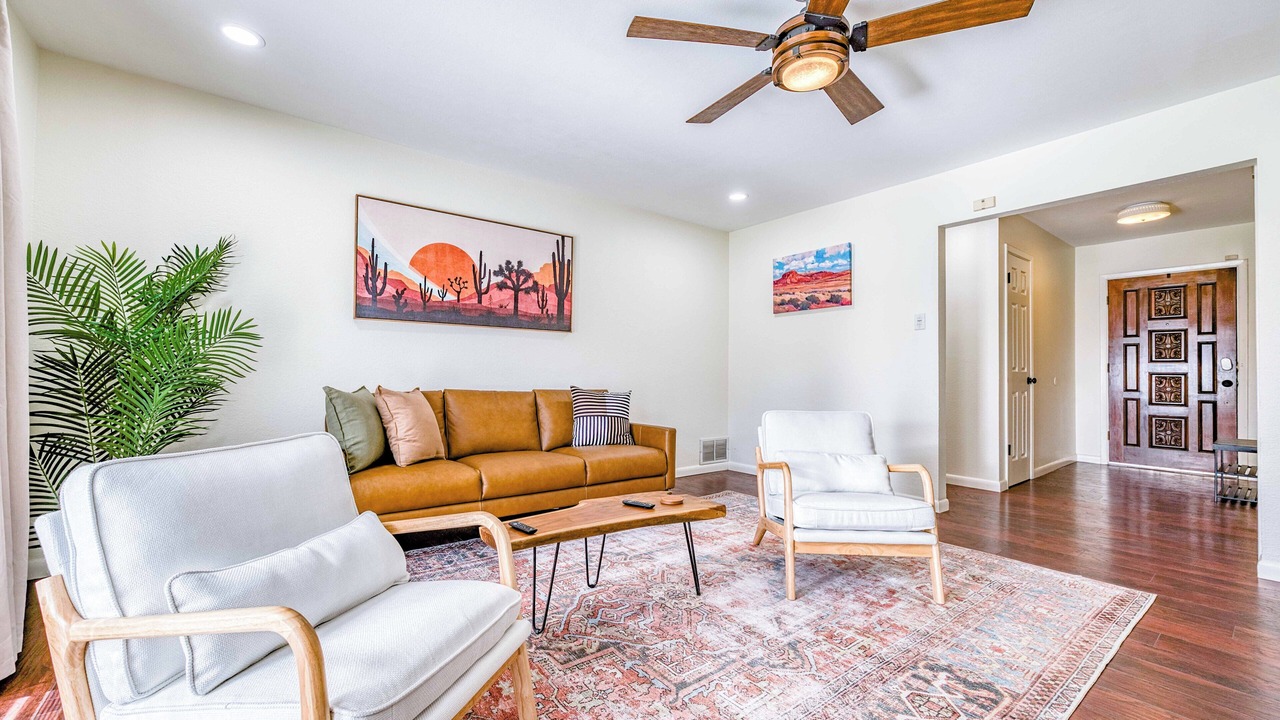 Photo of Livingroom in Roswell