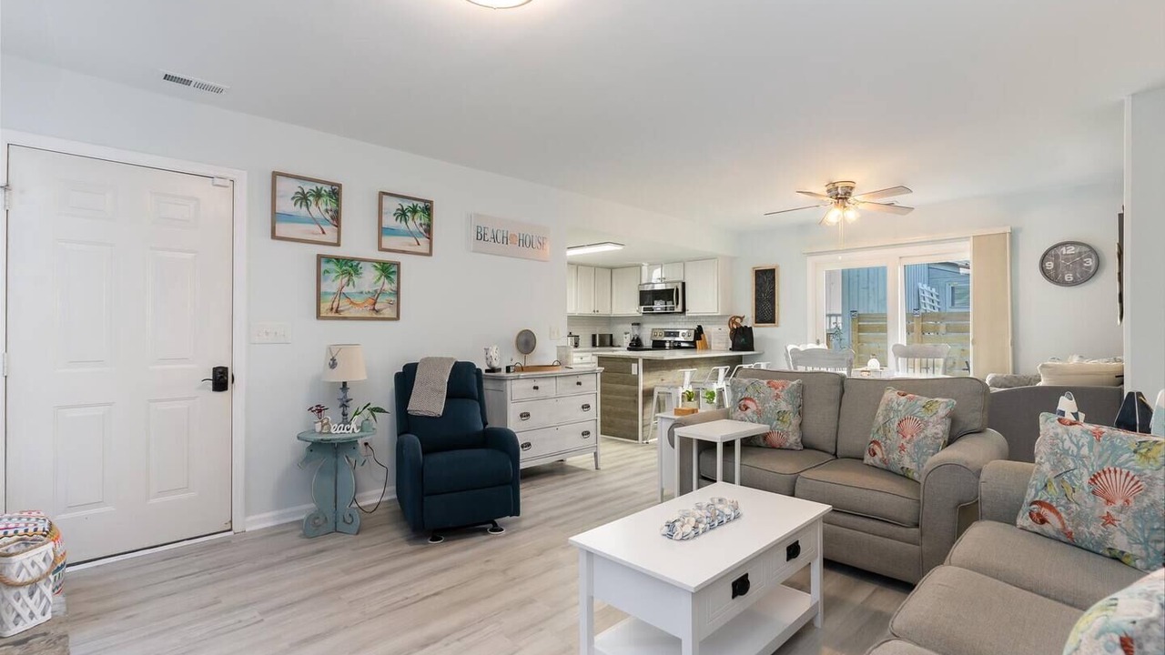 Photo of Livingroom in Windy Hill
