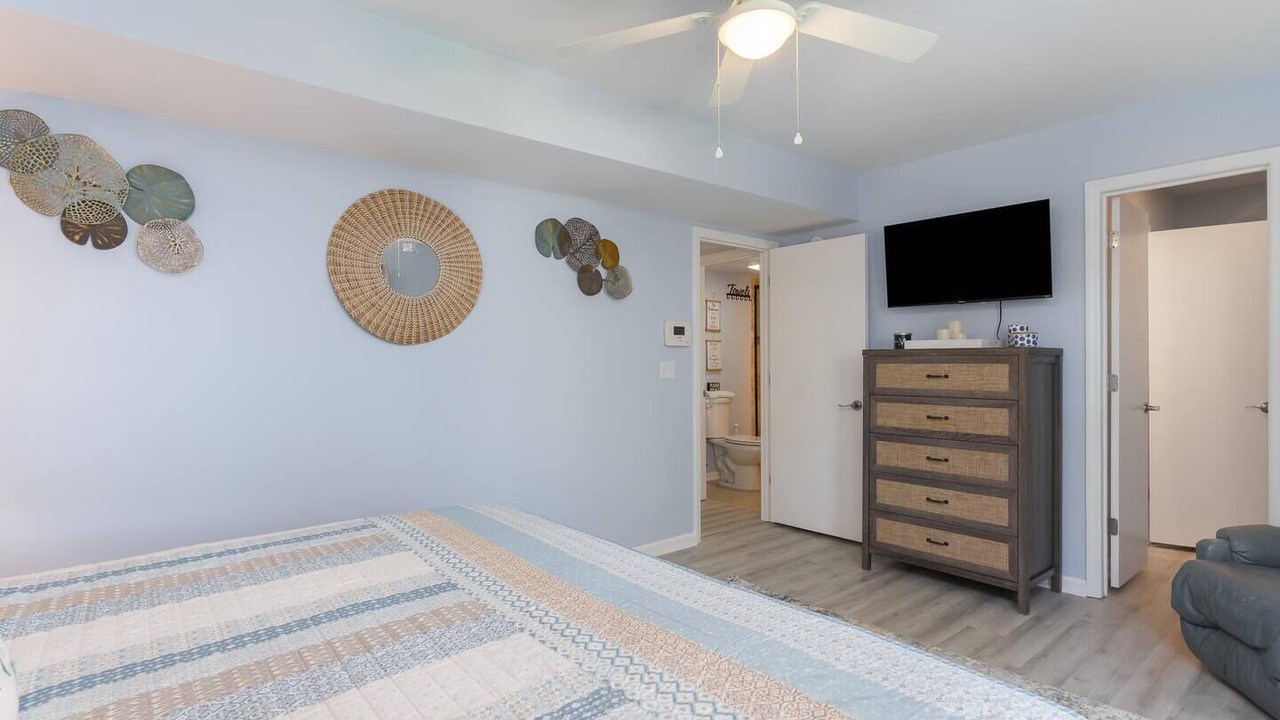 Photo of Bedroom in Windy Hill