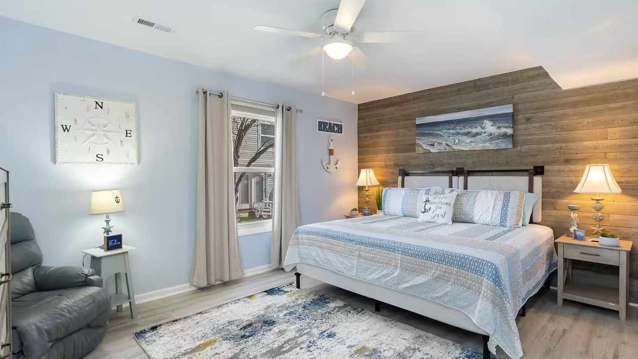 Photo of Bedroom in Windy Hill