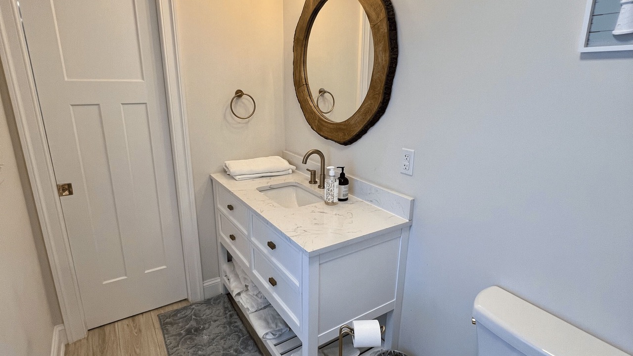Photo of Bathroom in Secretary