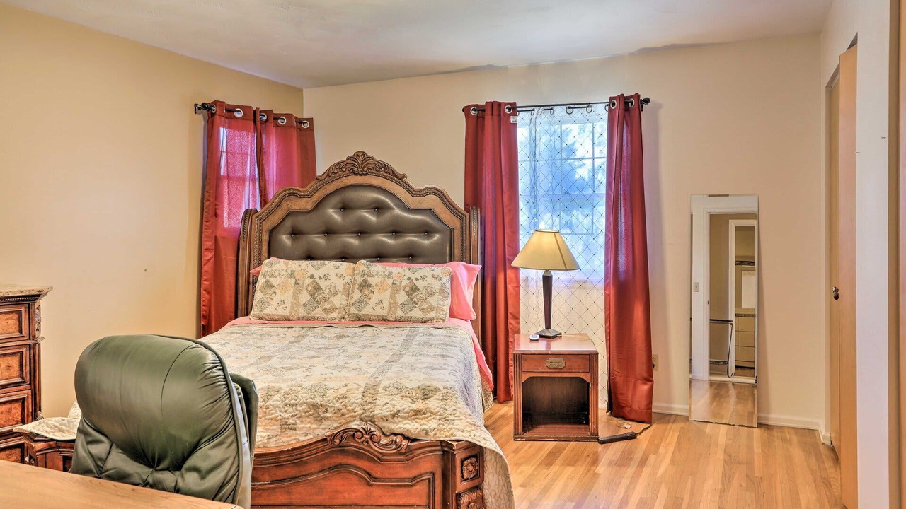 Photo of Bedroom in Toledo