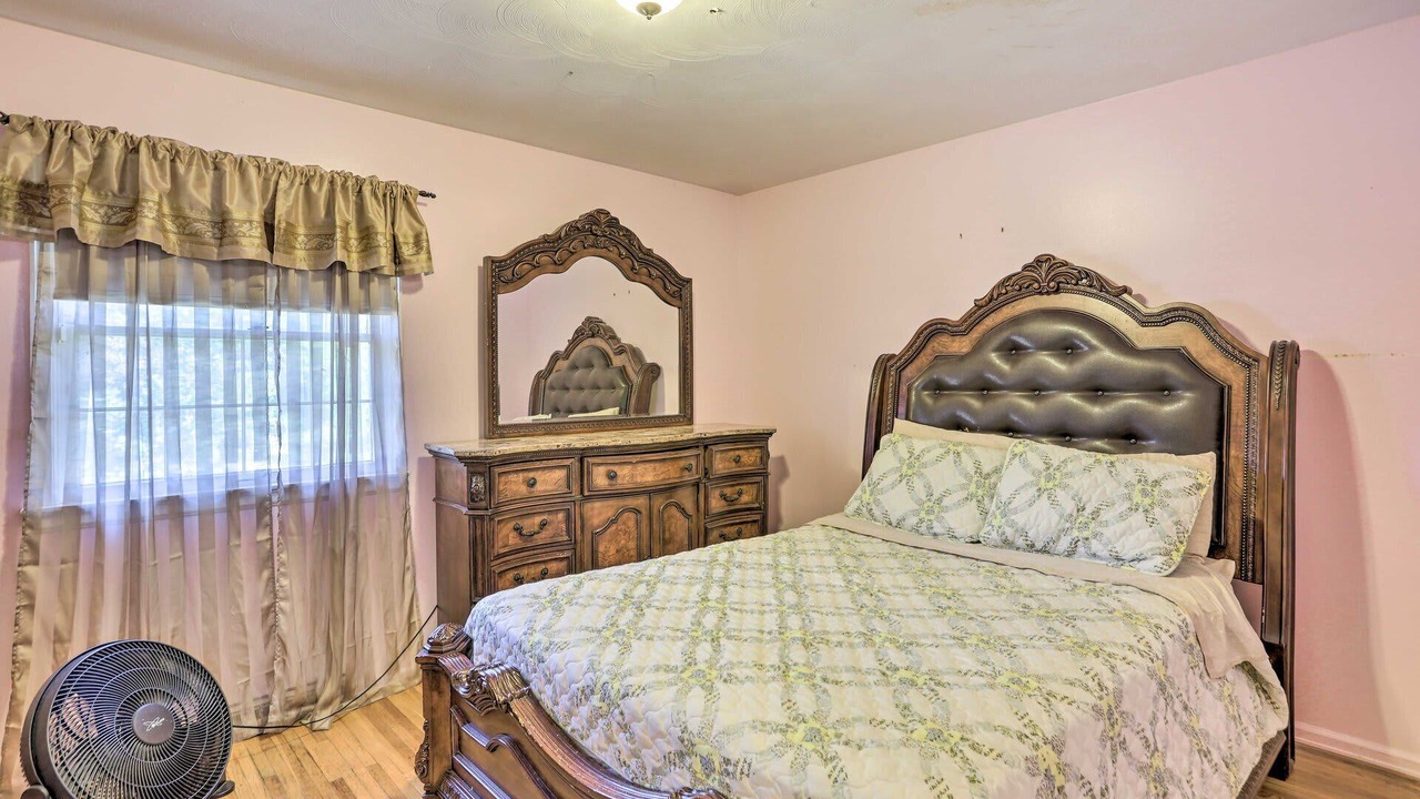 Photo of Bedroom in Toledo