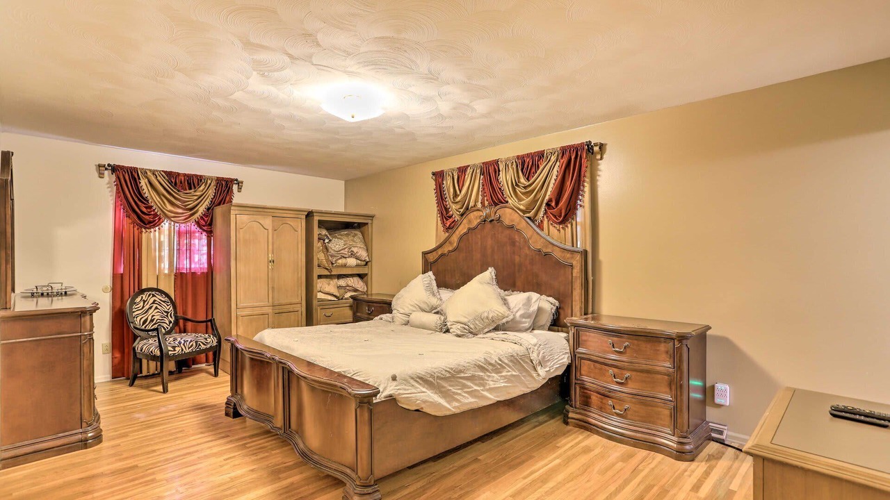 Photo of Bedroom in Toledo