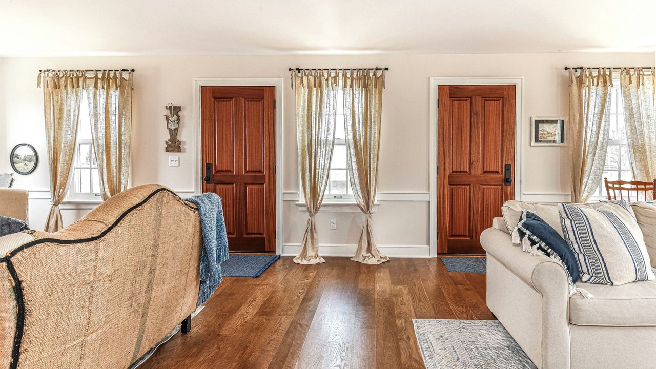 Photo of Livingroom in Sheridan