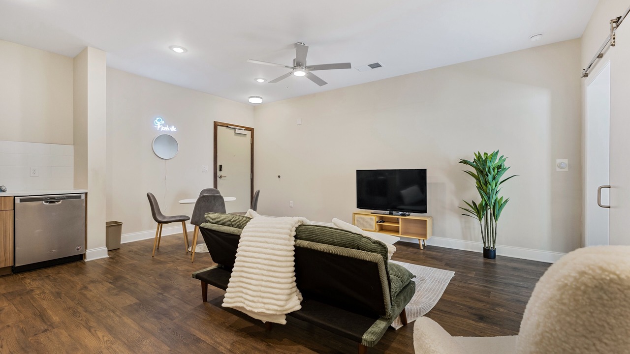 Photo of Livingroom in Eighth Avenue
