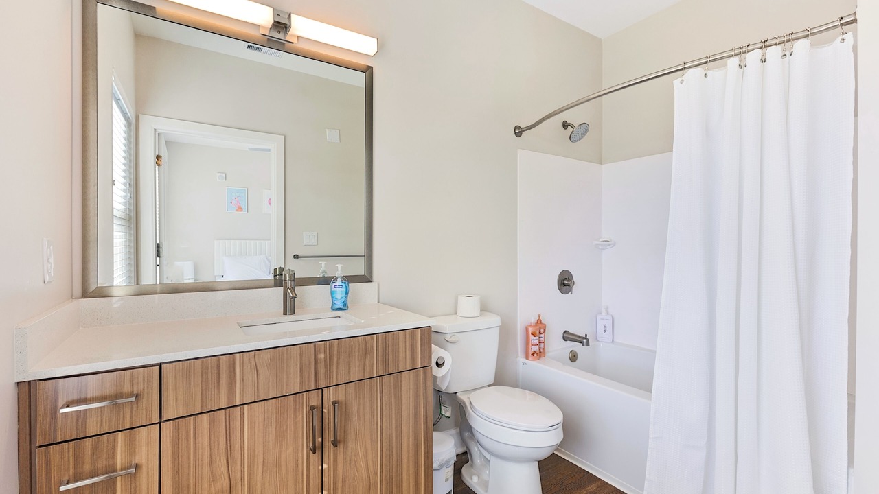 Photo of Bathroom in Eighth Avenue